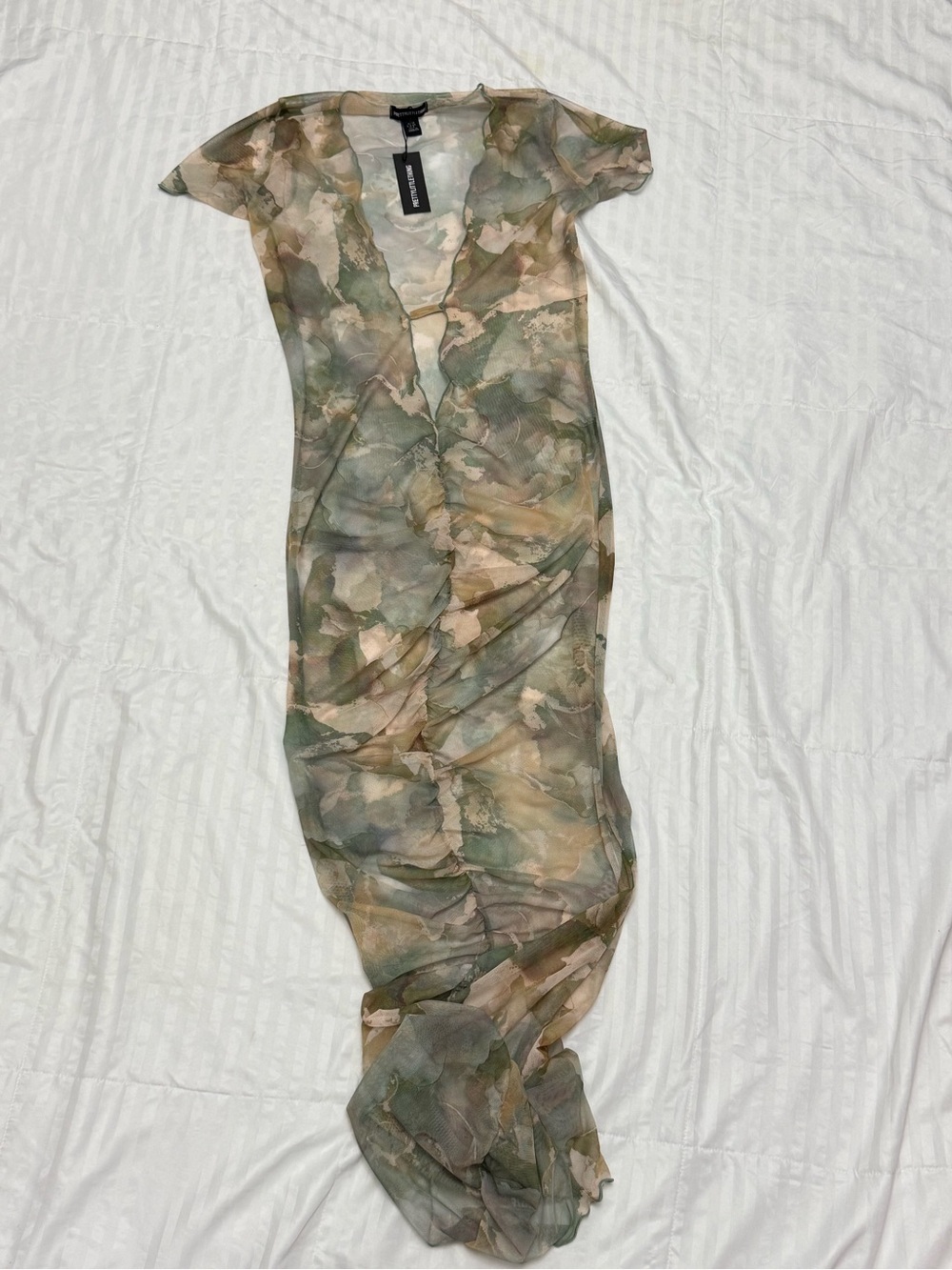 PrettyLittleThing Abstract Mesh Ruched Midi Dress Sage Green US 8 NWT - Picture 4 of 8